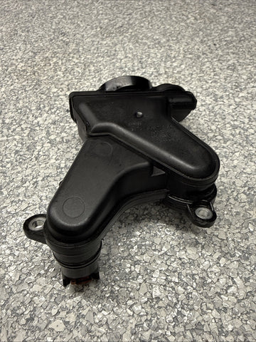 BMW Crank Case Ventilation Oil Seperator S65 V8 Fits E90 E92 E93 M3 7838274