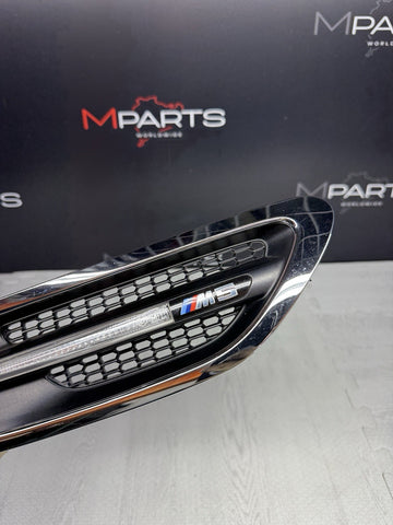 2013-2016 BMW F10 M5 SEDAN FRONT RIGHT FENDER GRILLE W TURN SIGNAL 7903880OEM