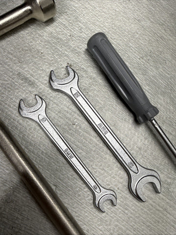 01-06 BMW E46 325 330 M3 Emergency Trunk Tool Tools Kit Set OEM HEYCO