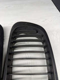 BMW 01-06 E46 M3 Front Kidney Grilles Matte Black Set