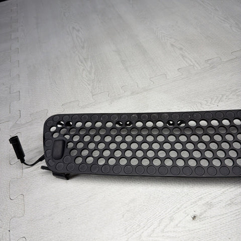BMW 01-06 E46 M3 Hood Grille Vent Grill + Washer Nozzles OEM 51132694723 Clean
