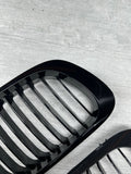 BMW 01-06 E46 M3 Front Kidney Grilles Gloss Black Set