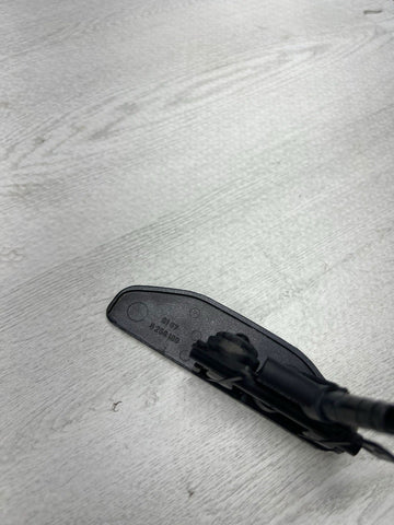 BMW 01-06 E46 M3 Passenger Headlight Washer Jet Cover Right OEM 8256180 Black