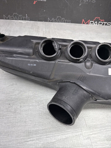 06-10 BMW E60 E63 E64 M5 M6 S85 V10 Engine Cover Intake Manifold Plenum Right