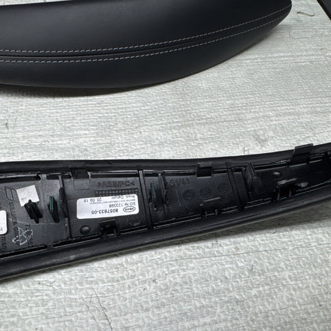 BMW F80 F82 F83 M3 M4 15-20 PAIR DOOR PANEL PULL HANDLES LEATHER BLACK SET OEM