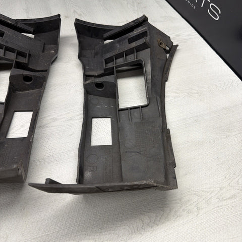 01-06 BMW E46 M3 FRONT BUMPER COVER GUARDS BRACKETS 2695247