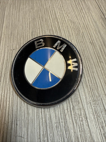 BMW E46 325 330 M3 Convertible Emblem Roundel Trunk Logo 7019946 51137019946