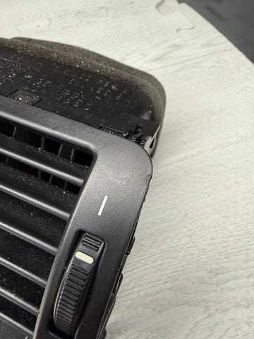 01-06 Bmw E46 325 330 M3 Center Dash Heater Ac Air Vent Grill Trim OEM *Clip