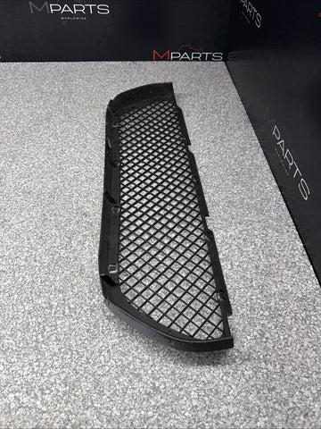 OEM 01-06 BMW E46 M3 Front Center Bumper Grille Cover Trim 51112694724 2694724