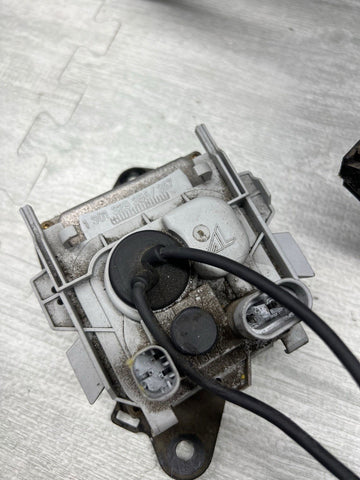 02-06 BMW E46 M3 OEM ORIGINAL Bi Xenon Headlights *Broken Tab*