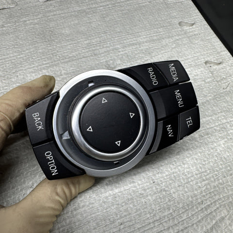 09-13 OEM BMW E82 E90 E92 E93 335 M3 CIC Navigation iDrive Controller Knob