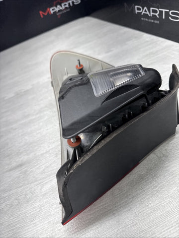 BMW E46 M3 01-03 CONVERTIBLE TAIL LIGHT LAMP RIGHT PASSENGER OEM
