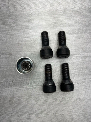 BMW F06 F10 F12 F13 F22 F30 F32 F33 F80 F82 F83 Lug Bolts Black Wheel Lock Set