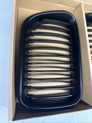 NEW BMW 97-99 E36 M3 Front Kidney Grilles Matte Black Set