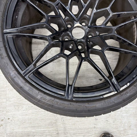 OEM BMW G80 G82 G83 M3 M4 21-25 826M 19" FRONT WHEEL RIM 19x9.5 *Flaking Paint*