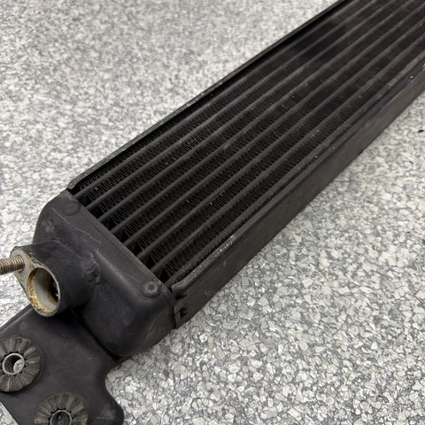 08-13 OEM BMW E90 E92 E93 M3 S65 Engine Oil Cooler 2284075