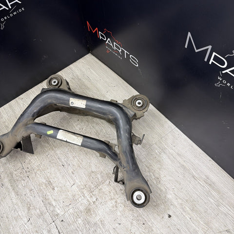 01-06 BMW E46 M3 REAR SUSPENSION SUBFRAME AXLE CARRIER CRADLE
