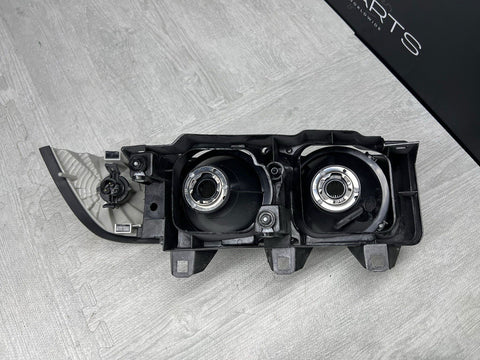 94-99 BMW E36 3 Series M3 TYC Headlight Right Passenger + Clear Corner Light