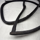 92-99 BMW E36 M3 323 325 328 Front Driver Door Weather Strip Seal Coupe Black *