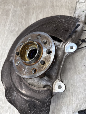 BMW X7 G07 G06 F96 X6 X6M FRONT LEFT DRIVER SIDE SPINDLE KNUCKLE HUB