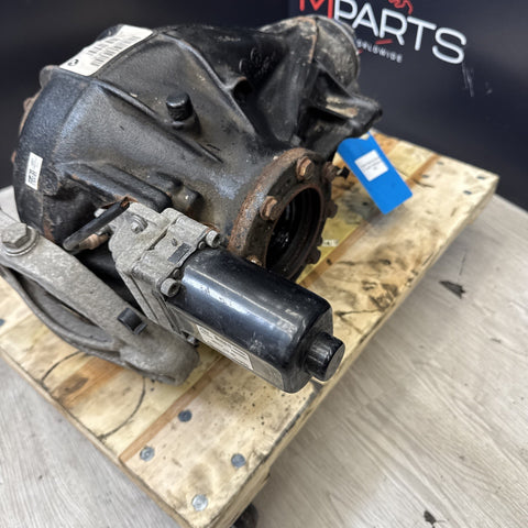 15-20 BMW F80 F82 F83 M2 M3 M4 Rear Differential Axle Carrier 27 Teeth 30k