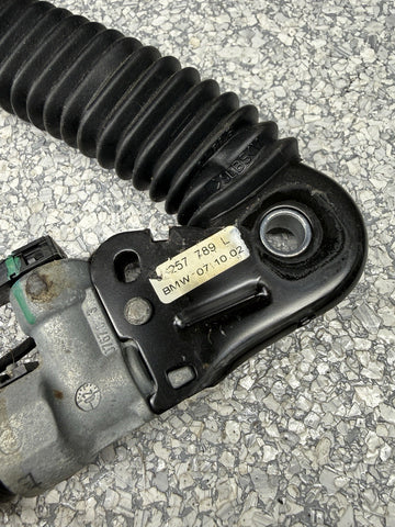 01-06 BMW E46 325 330 M3 Left Driver Lower SeatBelt Seat Belt Buckle Tensioner