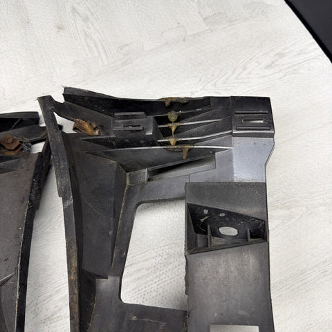 01-06 BMW E46 M3 FRONT BUMPER COVER GUARDS BRACKETS 2695247
