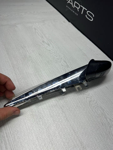 08-13 BMW E92 E93 M3 Front Fender Grille Right Passenger Side Marker Light