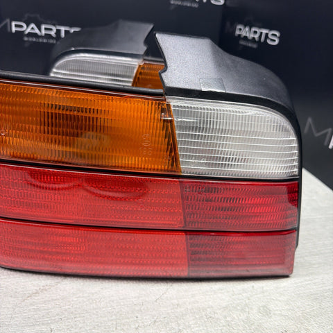 BMW 3 Series E36 M3 94-99 4dr Sedan Rear Amber Tail Lights Lamps Set OEM *Notes*