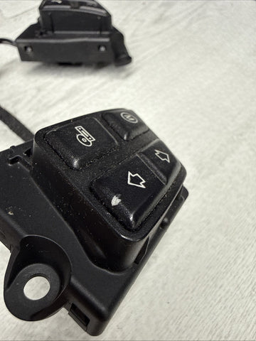 BMW E82 E88 E90 E92 E93 335 M3 BMW Steering Wheel Harness Buttons 7842434