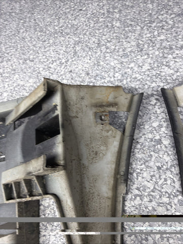 01-06 BMW E46 M3 FRONT BUMPER COVER GUARDS BRACKETS 2695247