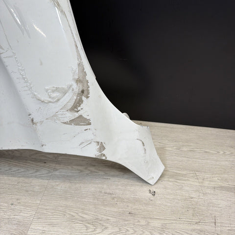 15-20 OEM BMW F82 F83 M4 Driver Left Side Fender Panel Shell White *Notes*