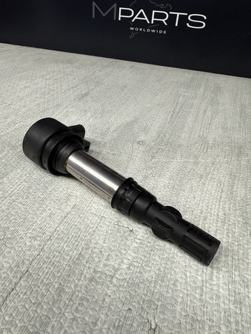 Ignition Coil Pack 08-13 BMW E90 E92 E93 M3 S65 OEM *Broken Top*
