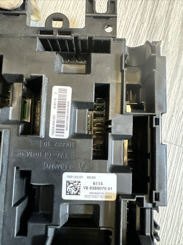 15-20 BMW F80 F82 F83 F87 M2 M3 M4 Rear Trunk Fuse Junction Relay Box 9389070