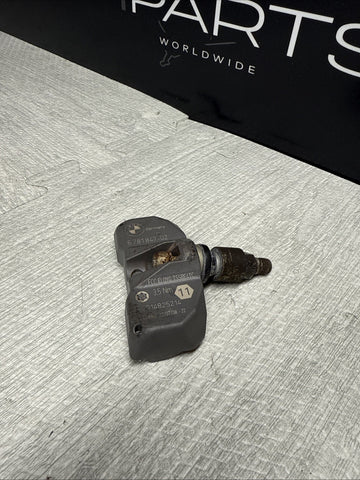 Genuine BMW TPMS Tire Pressure Sensor 6781847 OEM