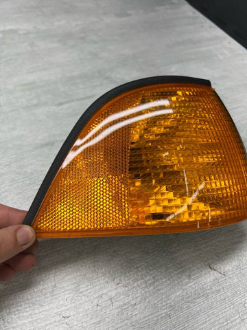 Parking Corner Signal Light 92-99 BMW 3 Series E36 Coupe Passenger Right