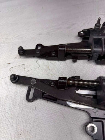 BMW E64 650 650CI M6 OEM CONVERTIBLE SET TOP MOTOR MOTORS LATCH LATCHES FRONT