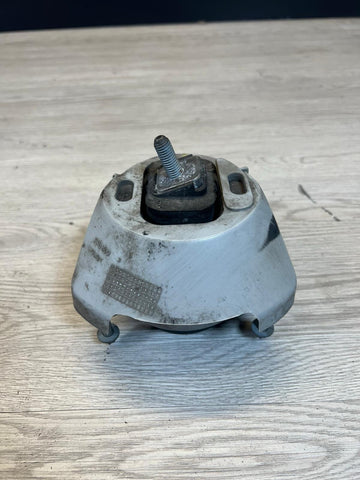 15-20 BMW F80 F82 F83 M3 M4 Front Right Side Engine Motor Mount 2284818