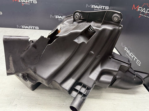 08-13 OEM BMW E90 E92 E93 M3 Engine S65 Airbox Air Intake Cleaner Muffler *Crack