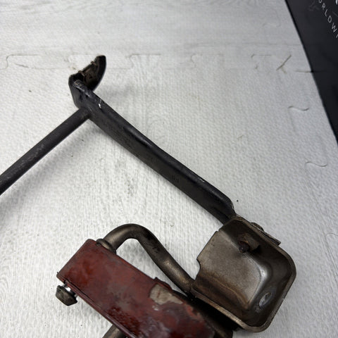 BMW E90 E92 E93 M3 08-13 Muffler Bracket Hanger 8041984