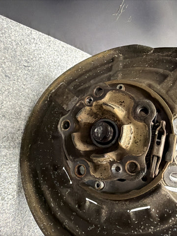 15-20 BMW F80 F82 F83 M3 M4 REAR LEFT SPINDLE KNUCKLE AXLE SHAFT 33212284615