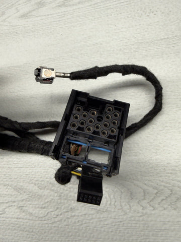 01-06 BMW 3 Series E46 325 330 M3 CD Player Business Radio Harness