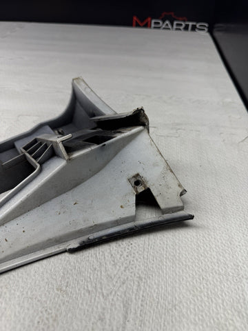 01-06 BMW E46 M3 RIGHT PASSENGER FRONT BUMPER COVER GUARD BRACKET 2695248