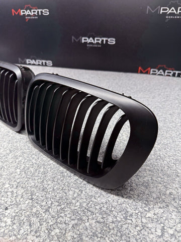 01-06 BMW E46 M3 Front Kidney Grilles Grills Matte Black *3 Broken Tabs