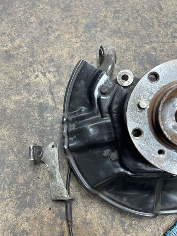 BMW E39 M5 2000-2003 OEM FRONT RIGHT PASSENGER SPINDLE KNUCKLE HUB