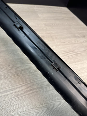 01-06 BMW E46 330 M3 CONVERTIBLE RIGHT PASSENGER LOWER DOOR SILL BLACK 8239966