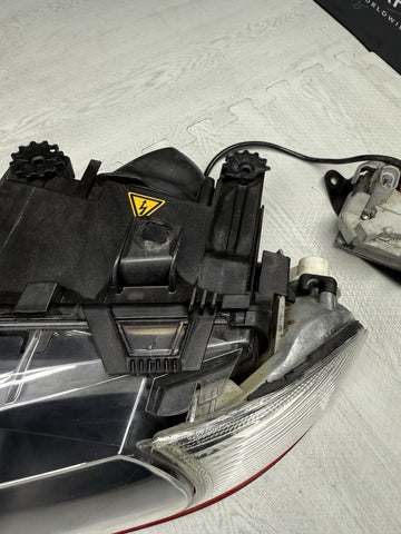 BMW 2001 E46 M3 LEFT DRIVER HEADLIGHT SINGLE XENON 1305621771 OEM