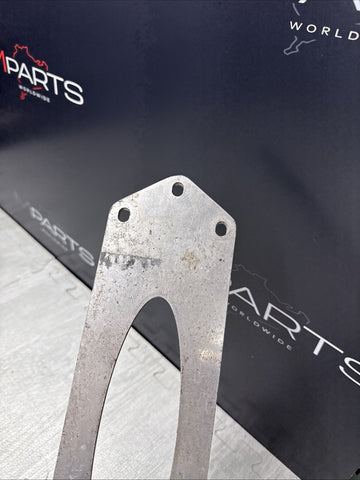 2015-2020 BMW F80 F82 F83 M3 M4 Center Underbody Chassis Support Brace Plate