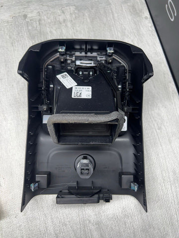 15-23 PORSCHE MACAN REAR A/C PANEL W/HEATED SEATS & DUAL USB PORT 95B819203