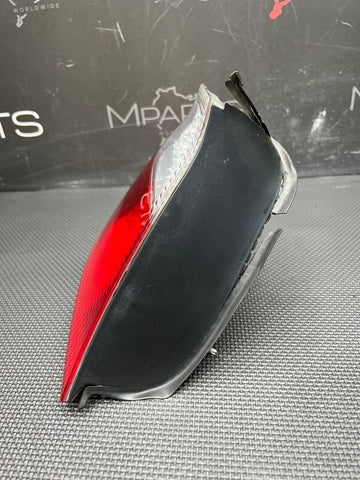 BMW E46 M3 04-06 CONVERTIBLE TAIL LIGHT LEFT DRIVER LED 6937453